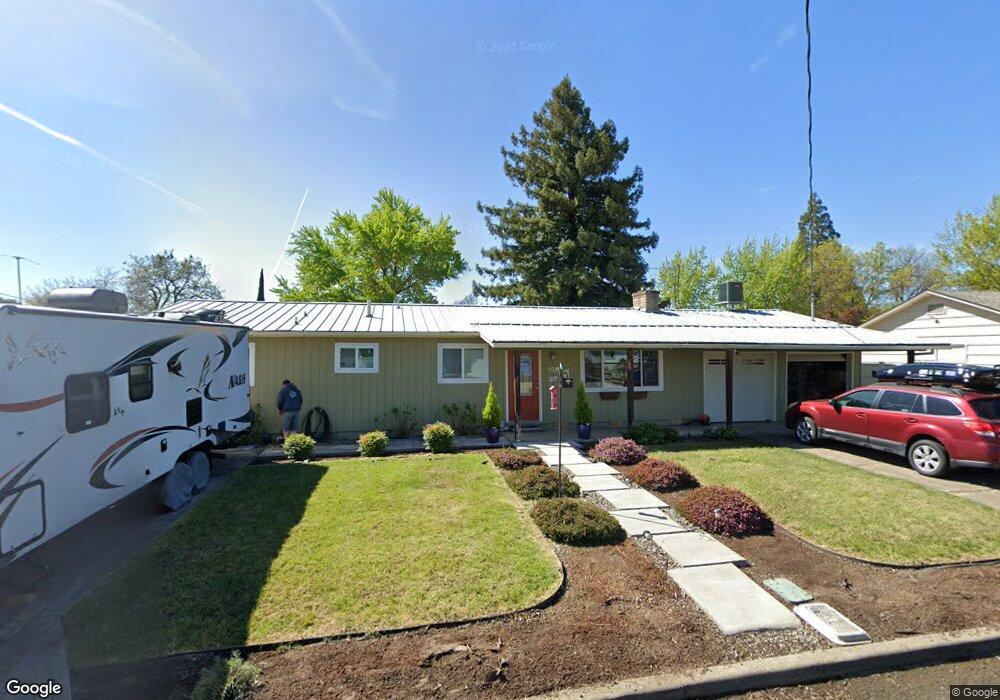 102 Windsor Way, Central Point, OR 97502 - photo 1