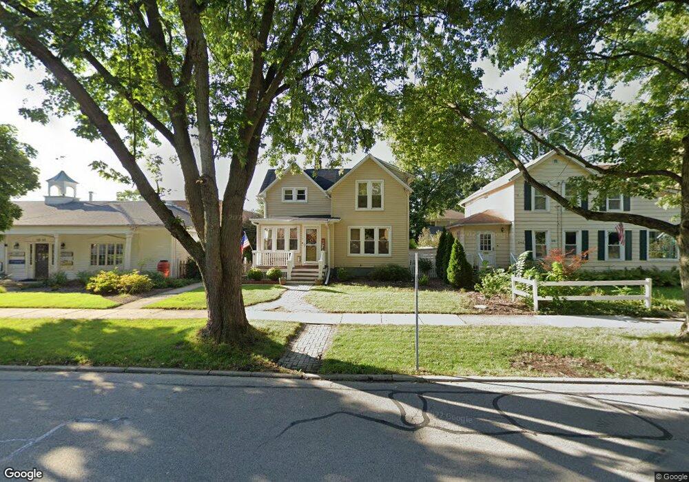 344 Mckee St, Batavia, IL 60510 - photo 1