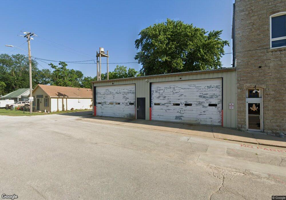 404 Oak St, Overbrook, KS 66524 - photo 1