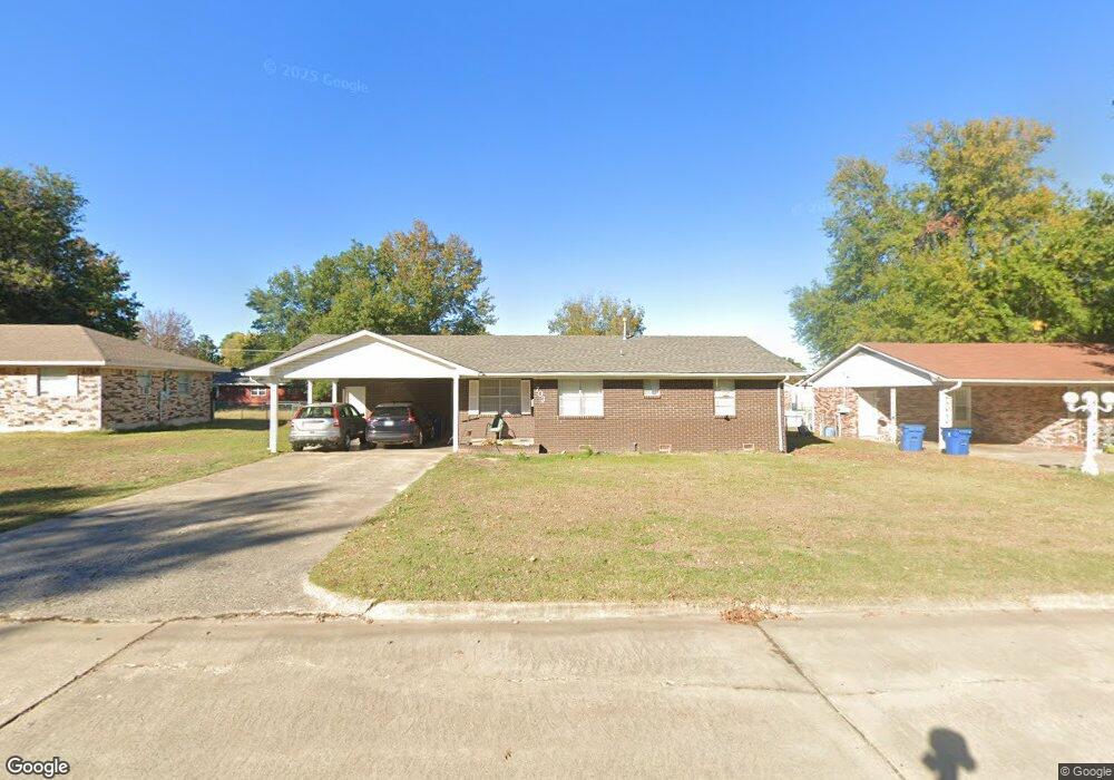 703 Mcarthur Ln, McAlester, OK 74501 - photo 1