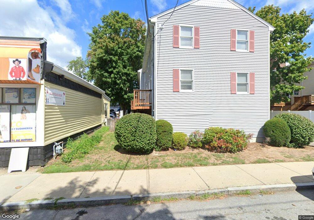 104 Chestnut St unit 5, Waltham, MA 02453 - photo 1