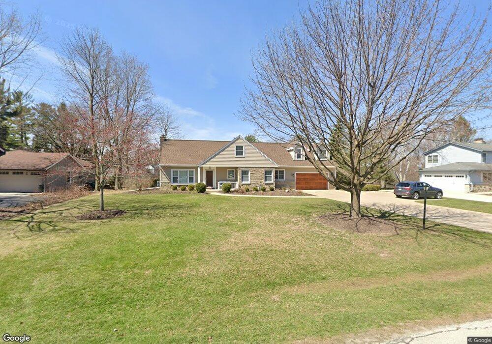 1405 Blue Ridge Blvd, Elm Grove, WI 53122 - photo 1