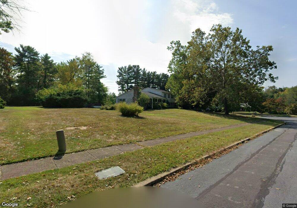 745 Pineview Ln, North Wales, PA 19454 - photo 1