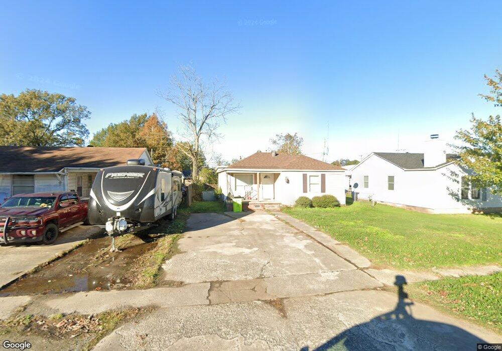 1904 S Spring St, Stuttgart, AR 72160 - photo 1