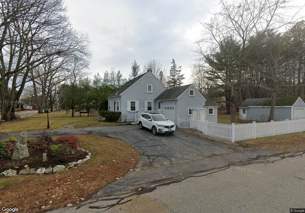 422 Sherburne Rd, Portsmouth, NH 03801 - photo 1