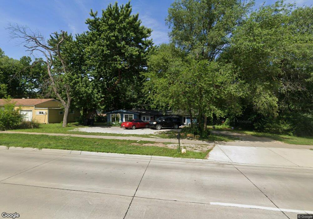 3113 SE Adams St, Topeka, KS 66605 - photo 1