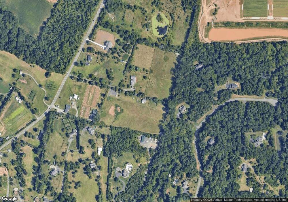 9250 Chaconas Ct, Nokesville, VA 20181 - photo 1