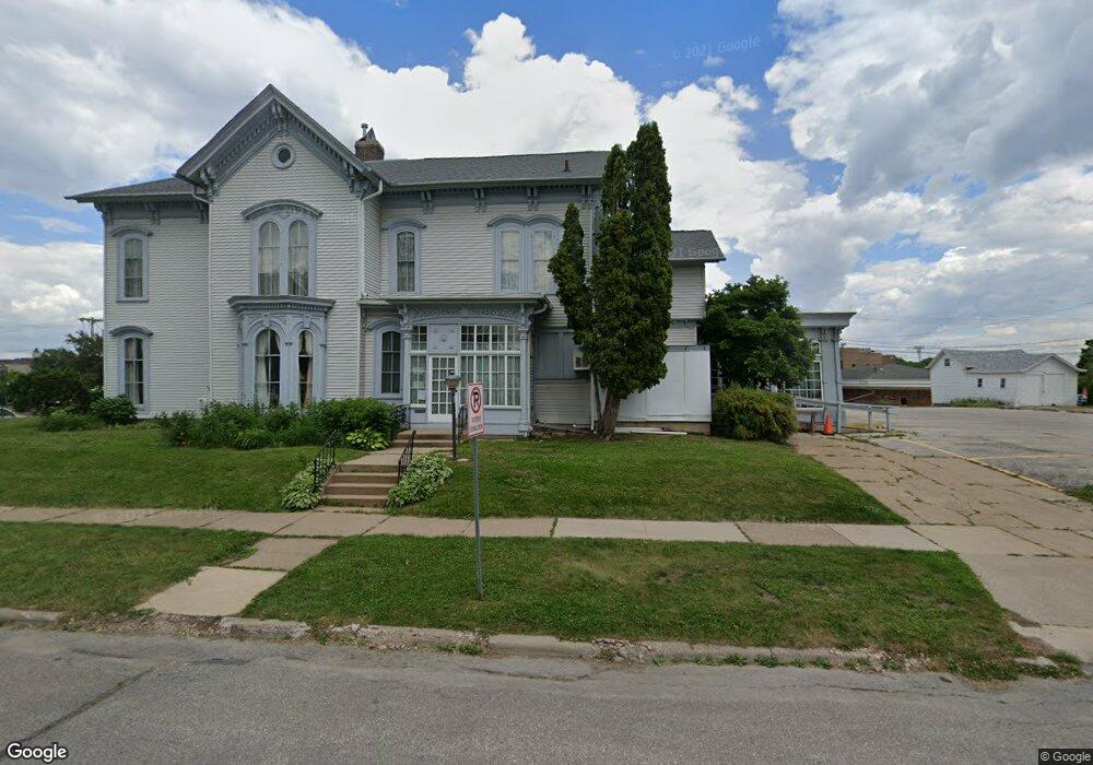 304 Clay St, Cedar Falls, IA 50613 - photo 1