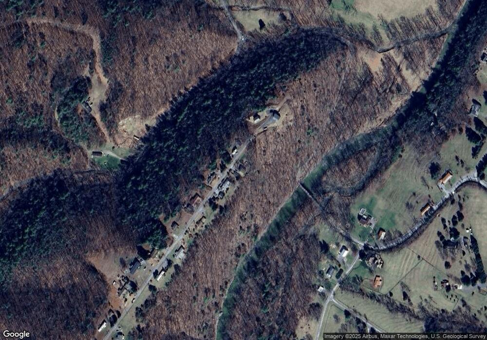 936 Longview Dr, Berkeley Springs, WV 25411 - photo 1