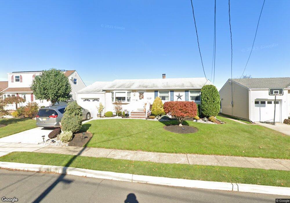 20 Swarthmore Dr, Carteret, NJ 07008 - photo 1