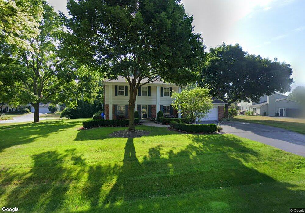 2239 Brenthaven Dr, Bloomfield Hills, MI 48304 - photo 1