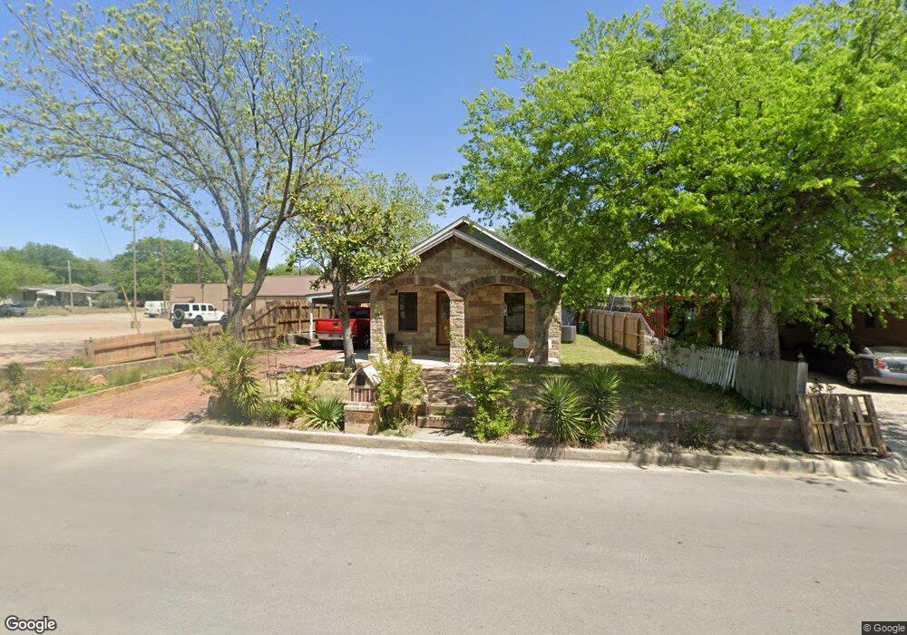 608 N Rusk St, Weatherford, TX 76086 - photo 1