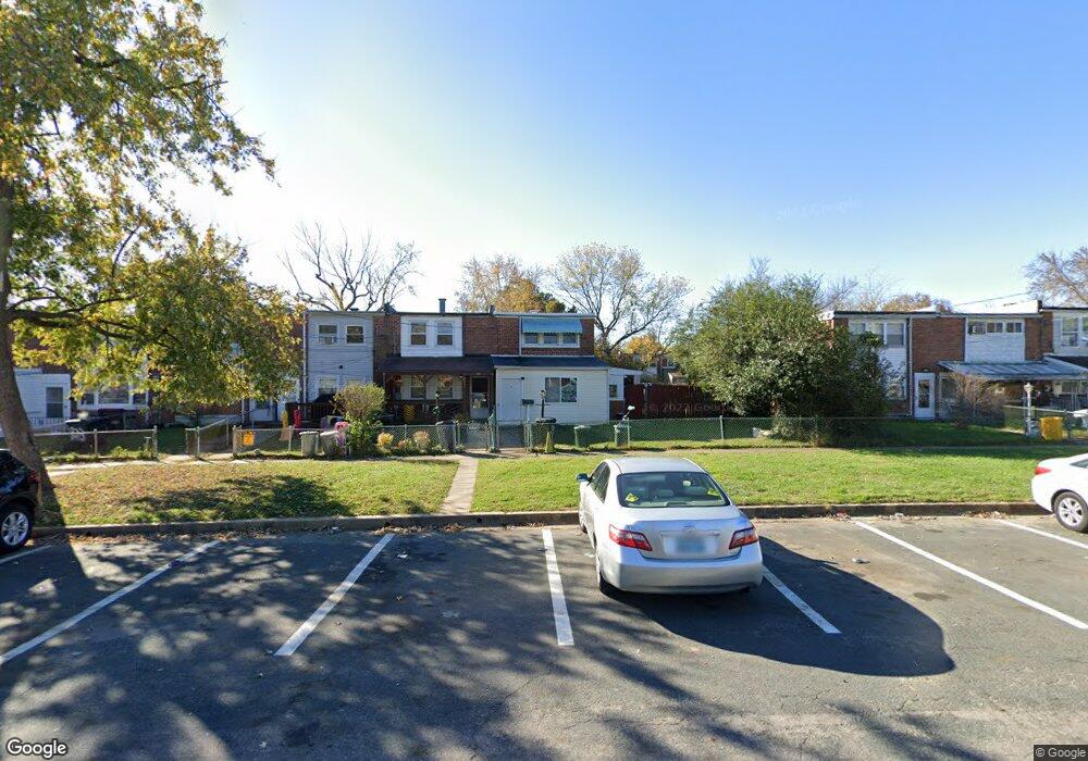 917 Catawba Ct, Halethorpe, MD 21227 - photo 1