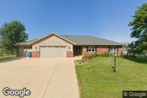 164 Redwood Dr, Cascade, IA 52033
