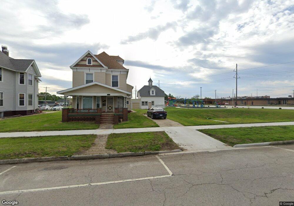 212 N 16th St, Mattoon, IL 61938 - photo 1