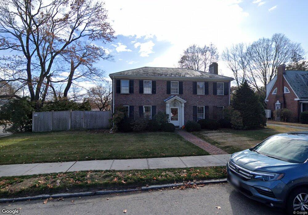 2 Kensington St, Andover, MA 01810 - photo 1