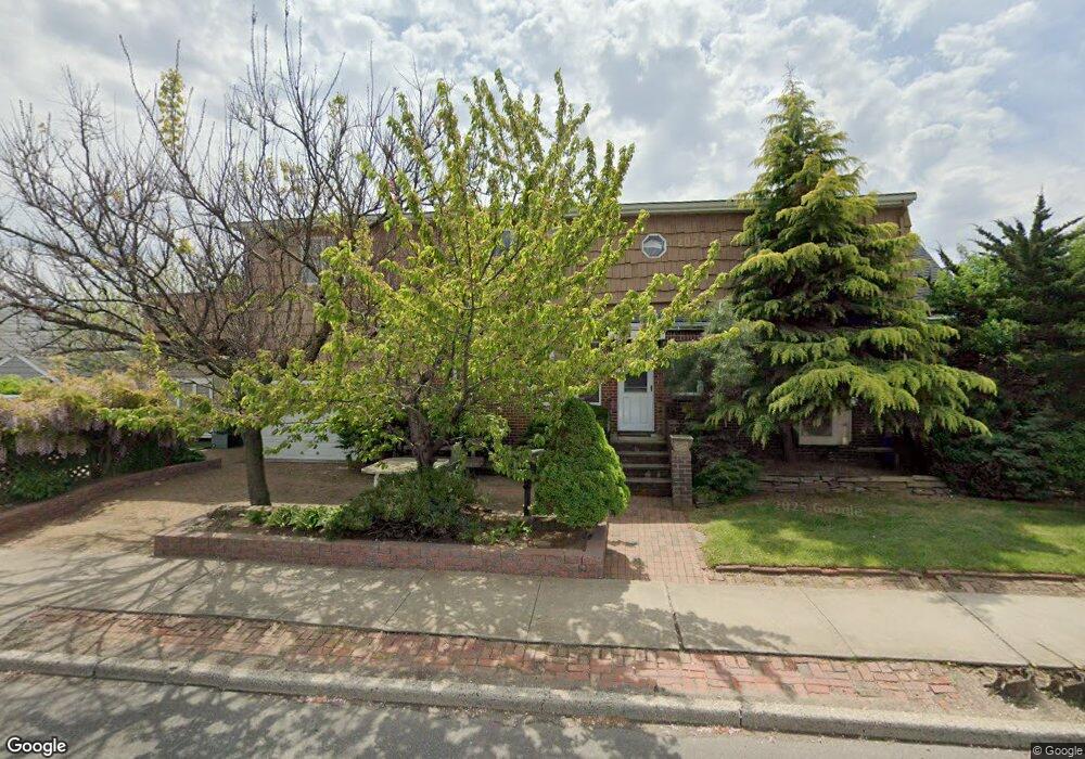 4 Stephen Ave, New Hyde Park, NY 11040 - photo 1