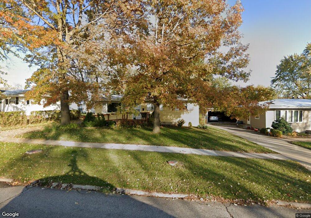 1065 S 15th St, Marion, IA 52302 - photo 1