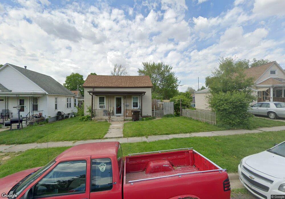 208 6th St, Lincoln, IL 62656 - photo 1