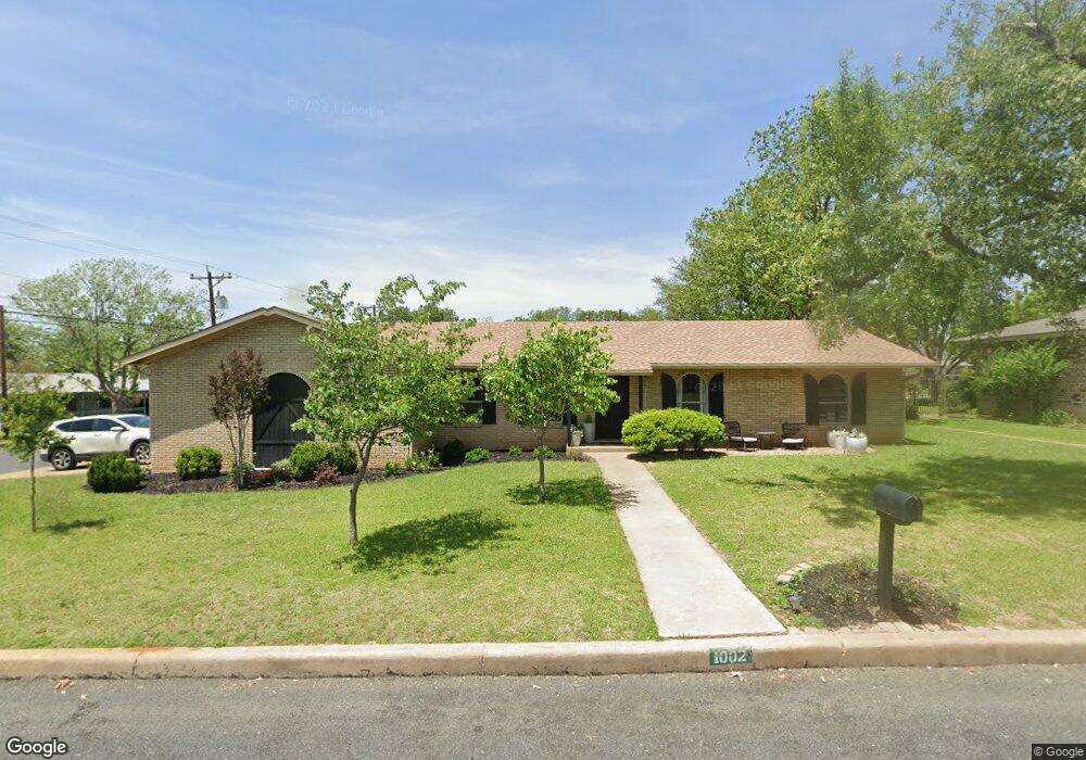 1002 Avenue B, Fredericksburg, TX 78624 - photo 1