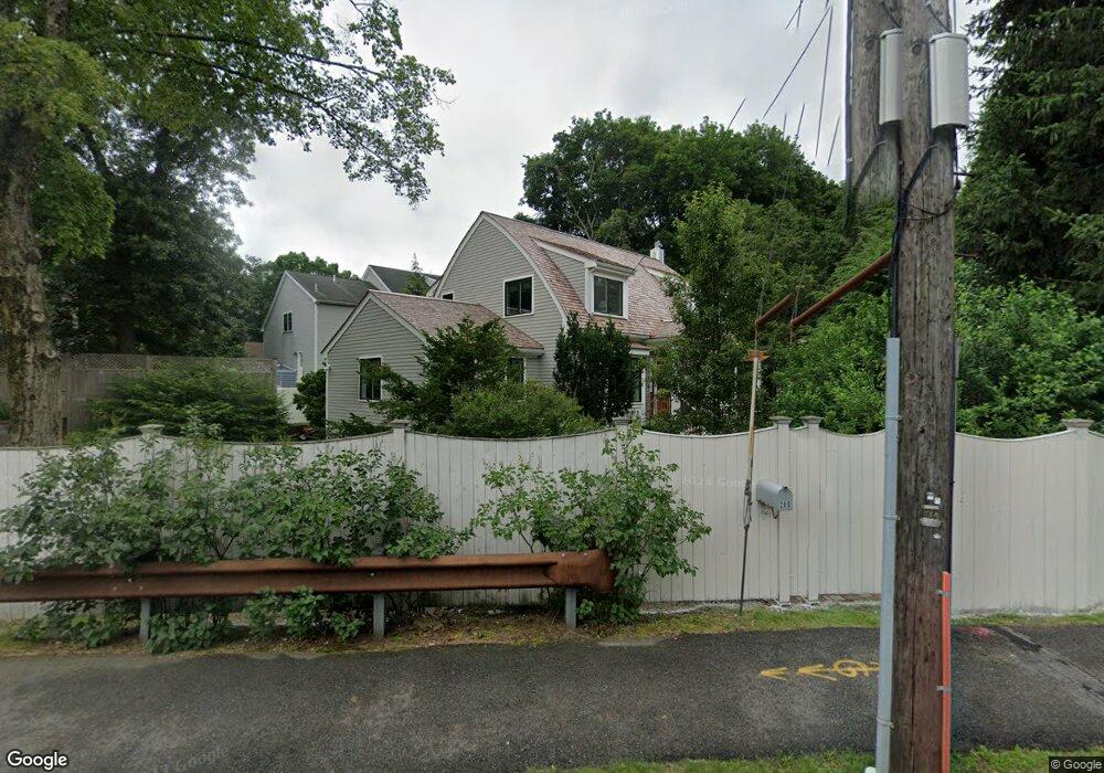 260 Weston Rd, Wellesley, MA 02482 - photo 1