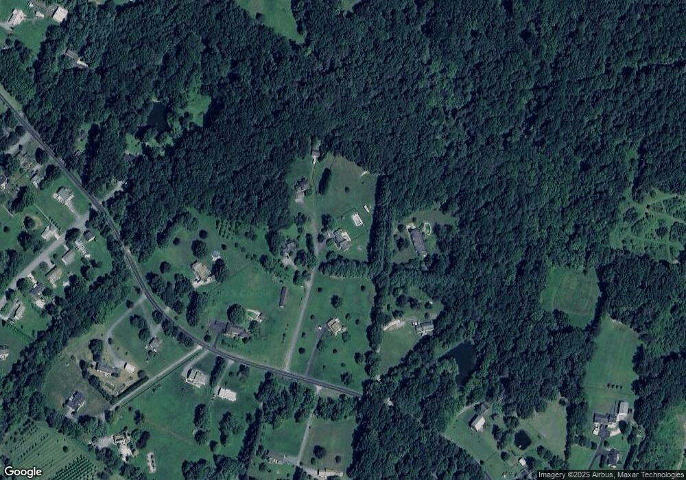 4413 Cherry Tree Ln, Sykesville, MD 21784 - photo 1