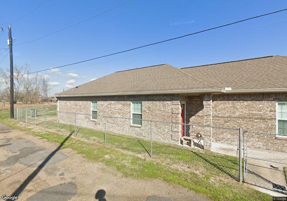 105 N Blake St, Lake Charles, LA 70601 - photo 1