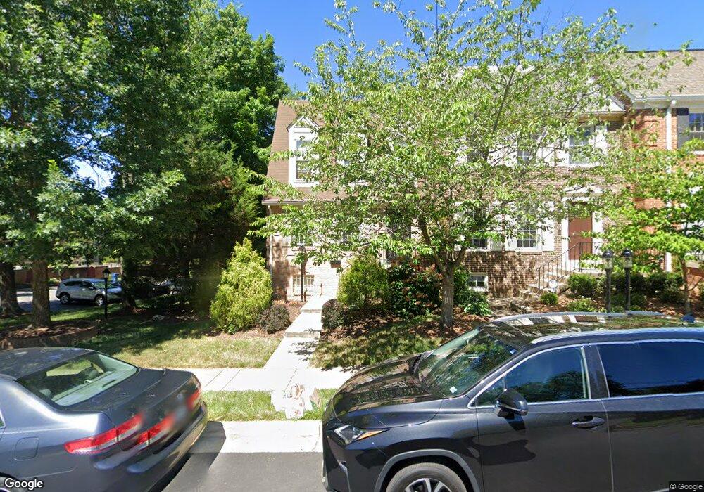 1138 Pine Hill Rd, McLean, VA 22101 - photo 1