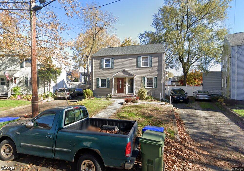 14 Macarthur Dr, Edison, NJ 08837 - photo 1