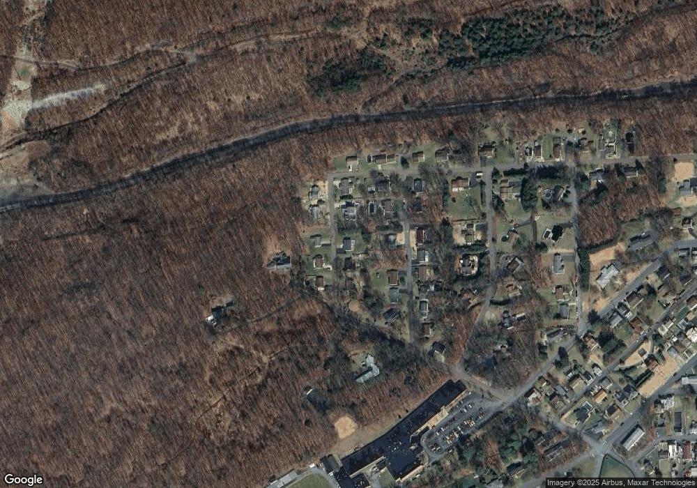 509 Banyan St, Coal Township, PA 17866 - photo 1