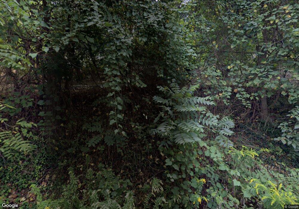 91 Hageman St, Berkeley Springs, WV 25411 - photo 1