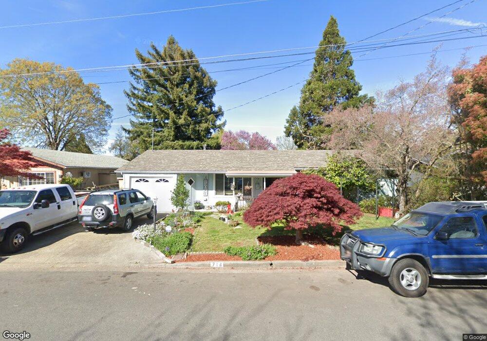 714 SW Westholm Ave, Grants Pass, OR 97526 - photo 1