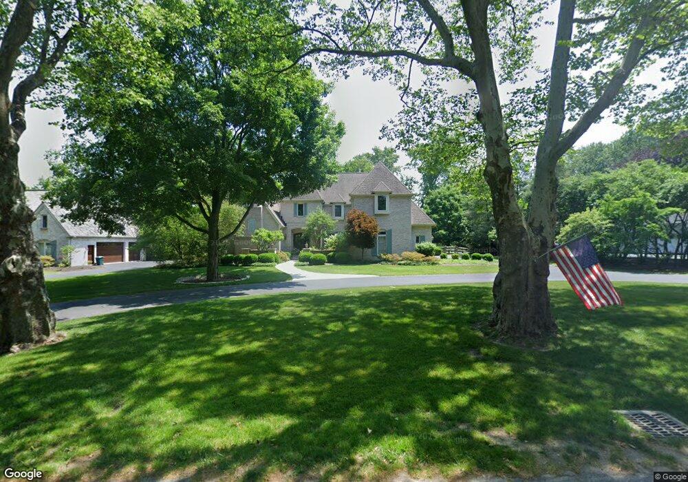 2550 Edgehill Rd, Ottawa Hills, OH 43615 - photo 1