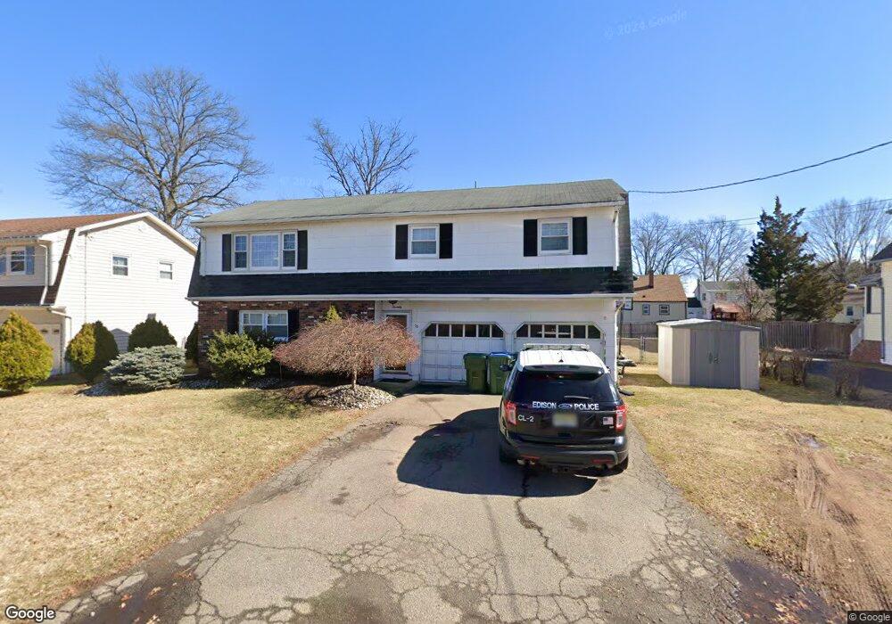 70 Alcoa Ave, Edison, NJ 08837 - photo 1