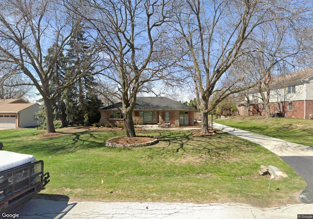 1285 Blue Ridge Blvd, Elm Grove, WI 53122 - photo 1