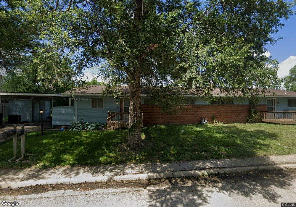 1328 SW Clearview Ln, Topeka, KS 66619 - photo 1