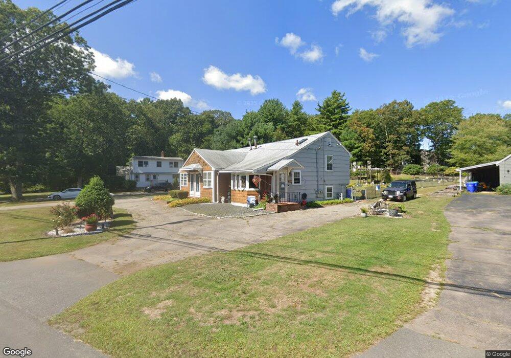 428 Forest St, Rockland, MA 02370 - photo 1