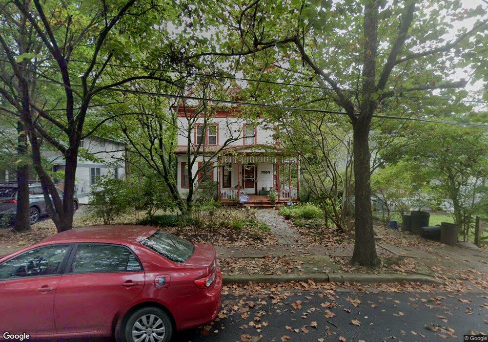 7004 Sycamore Ave, Takoma Park, MD 20912 - photo 1