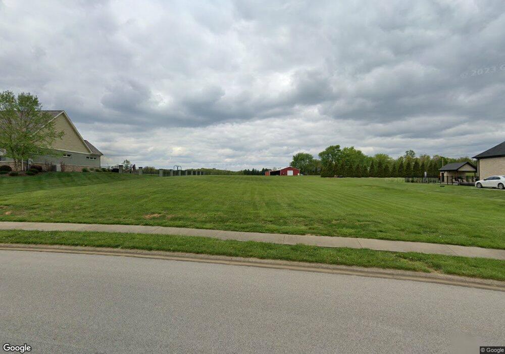 978 Baumann Dr N, Floyds Knobs, IN 47119 - photo 1