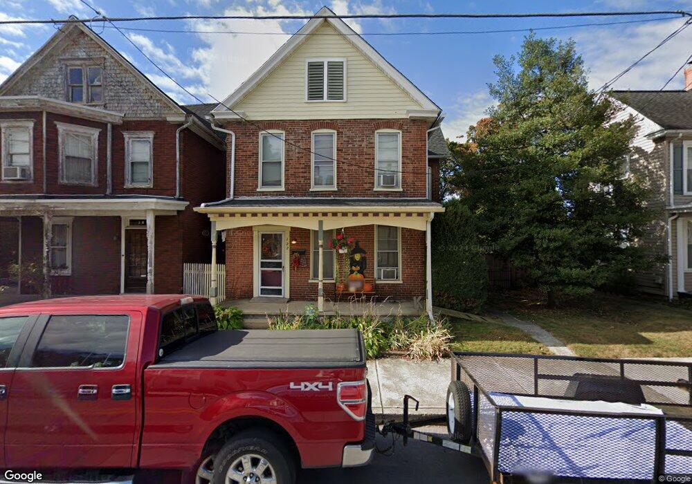 122 Snider Ave, Waynesboro, PA 17268 - photo 1