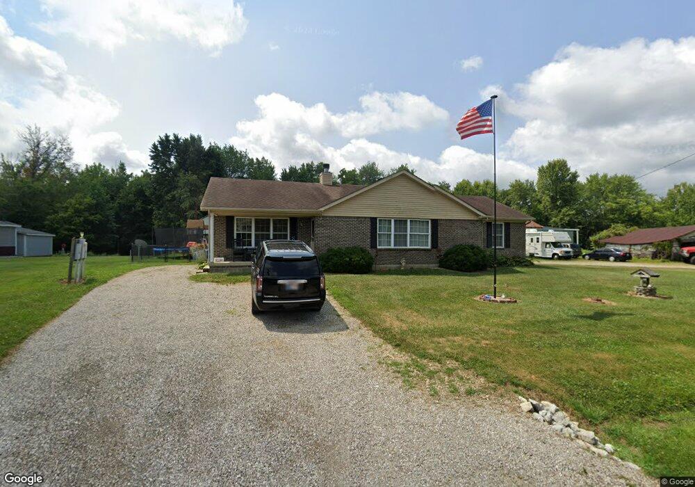 581 E 800 S, Columbus, IN 47201 - photo 1