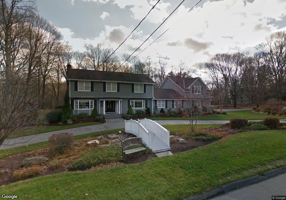 22 Teeter Rock Rd, Trumbull, CT 06611 - photo 1