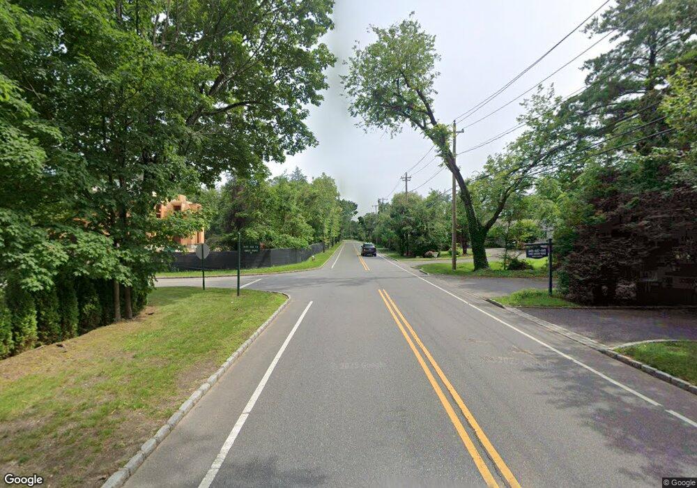 451 E East Shore Rd, Kings Point, NY 11024 - photo 1