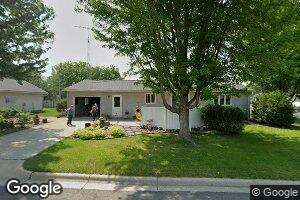 240 7th St NW, Plainview, MN 55964
