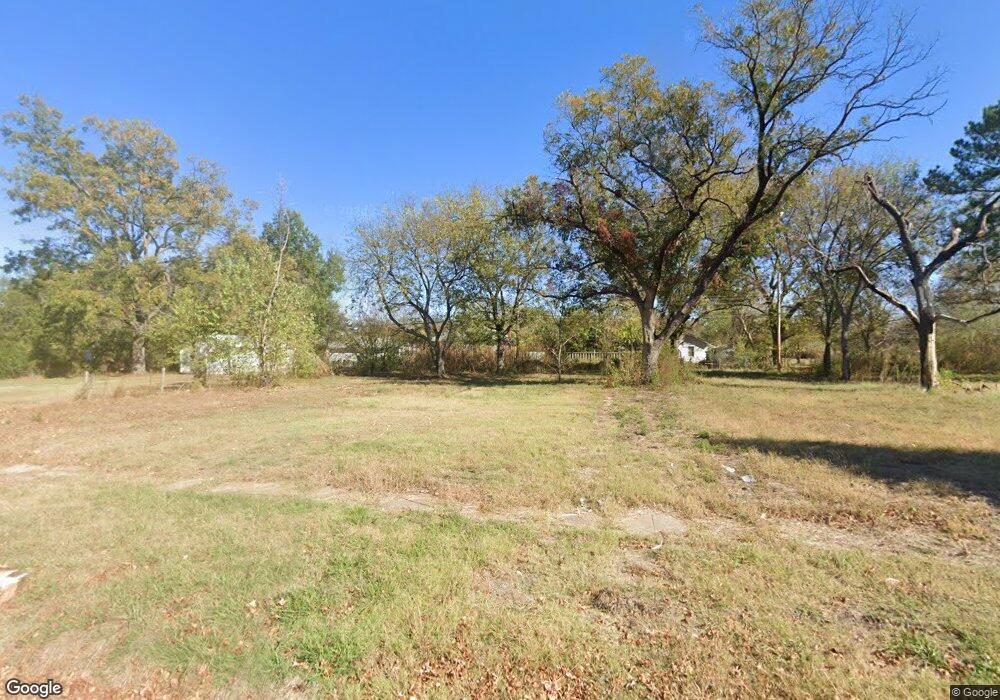 619 N Taft Ave, Okmulgee, OK 74447 - photo 1