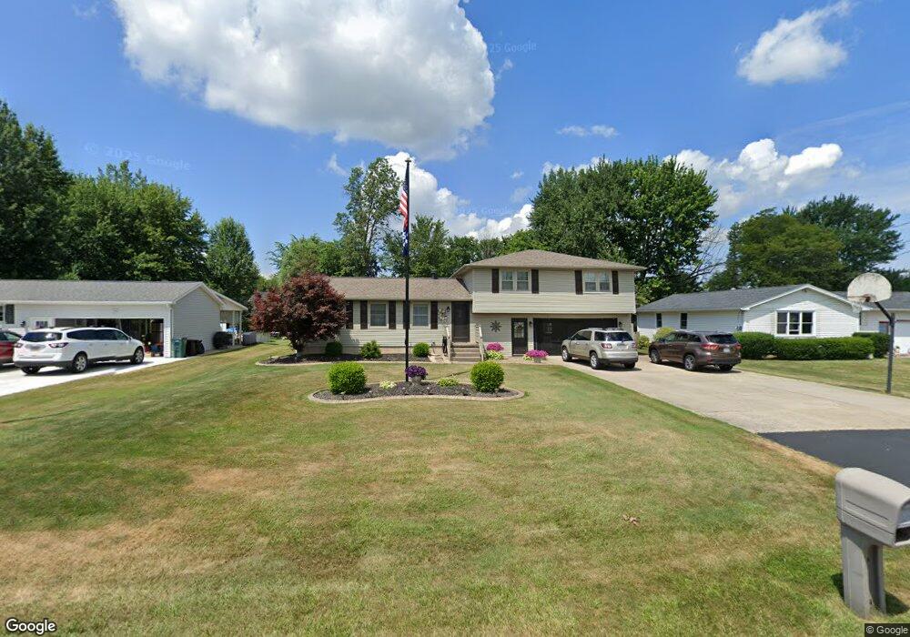 7270 Nickett Dr, North Tonawanda, NY 14120 - photo 1