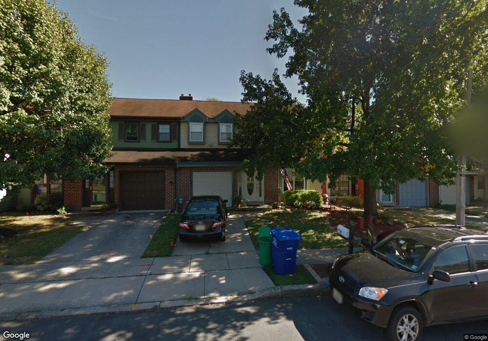 114 Malvern Ct, Mount Laurel, NJ 08054 - photo 1