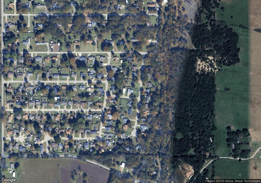 403 Eastwood Cir, Ardmore, OK 73401 - photo 1