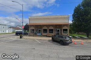 202 E Main St, Coggon, IA 52218