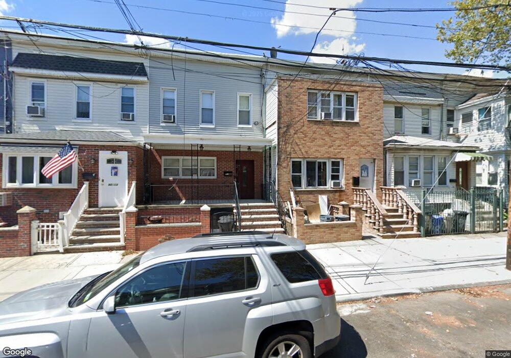 90-10 80th St, Jamaica, NY 11421 - photo 1